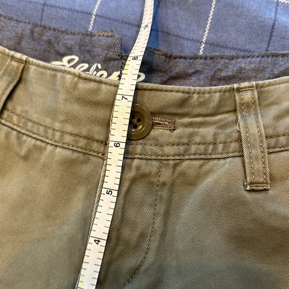 Eddie Bauer Olive Green Legend wash capris Size 0 Petite - Picture 8 of 9